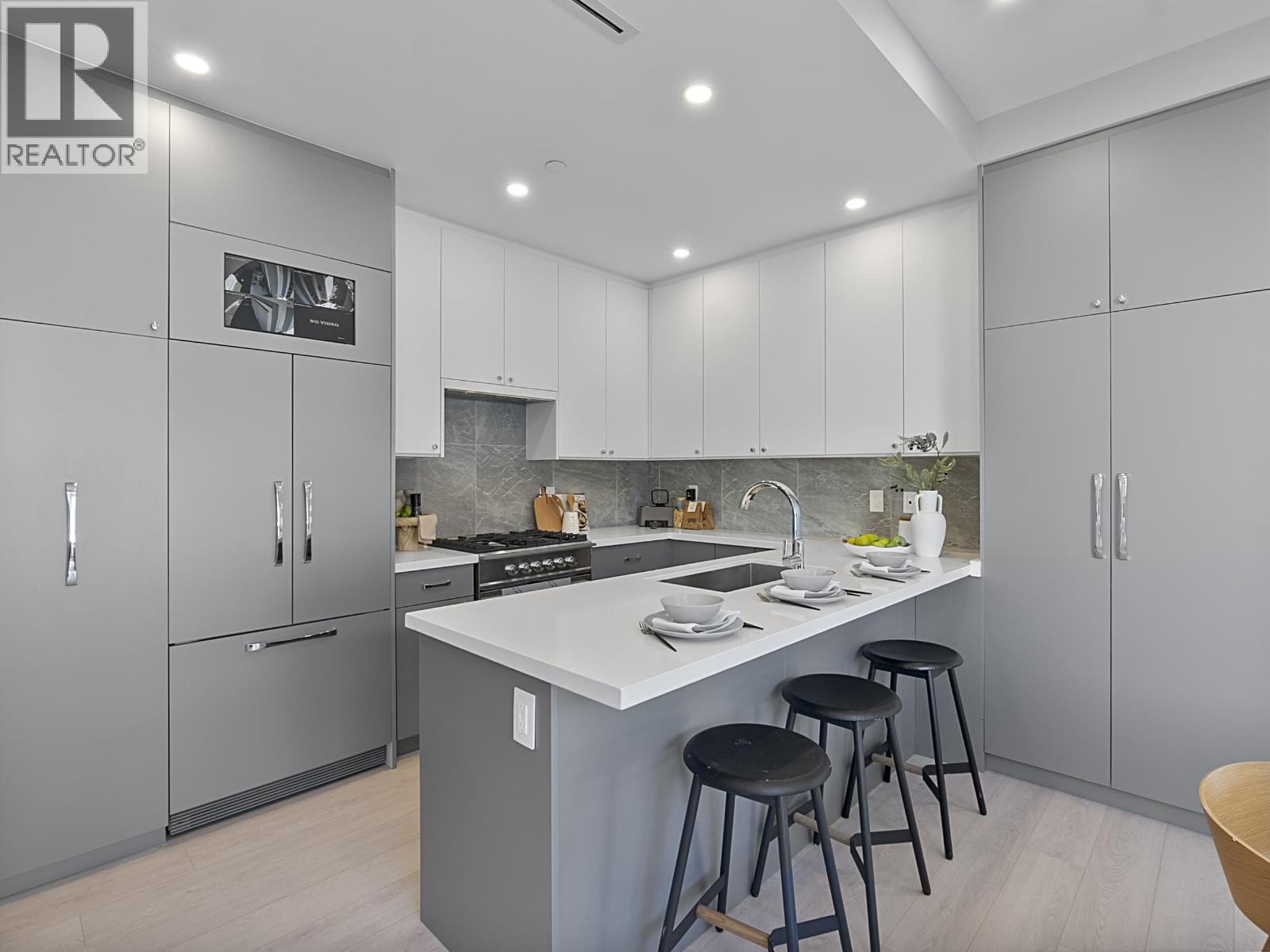 885 E King Edward Avenue, Vancouver, British Columbia  V5V 2E4 - Photo 4 - R3043165