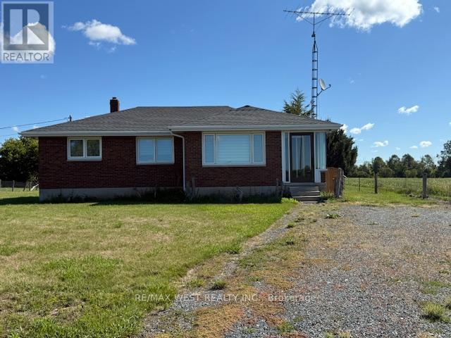 68 DECLAIR ROAD, Tweed, Ontario