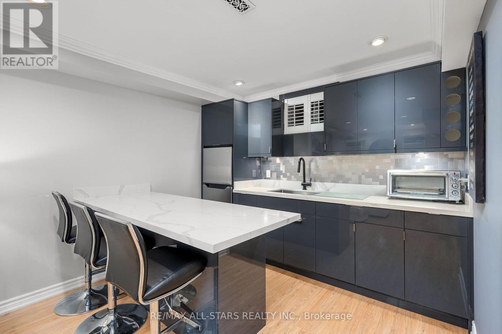 10 Sufi Crescent, Toronto, Ontario  M4A 2X3 - Photo 30 - C12379878