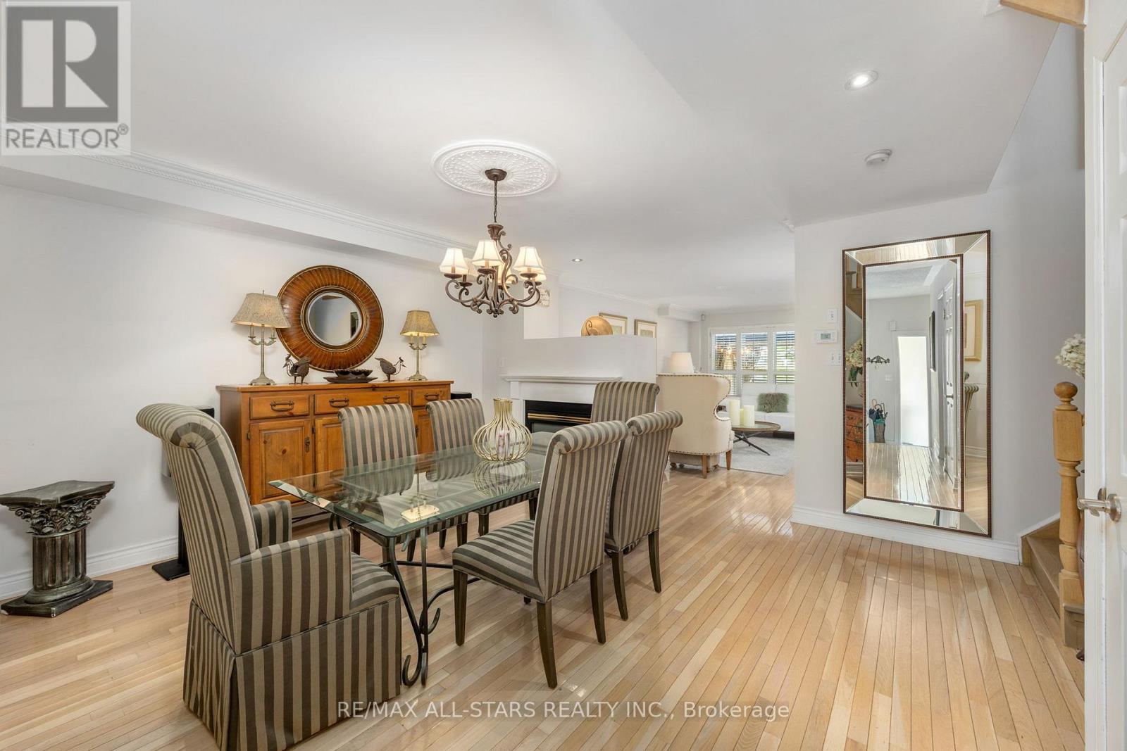 Property at 10 SUFI CRESCENT image 4