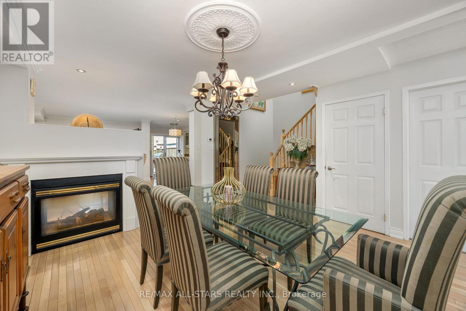 10 Sufi Crescent, Toronto, Ontario  M4A 2X3 - Photo 6 - C12379878