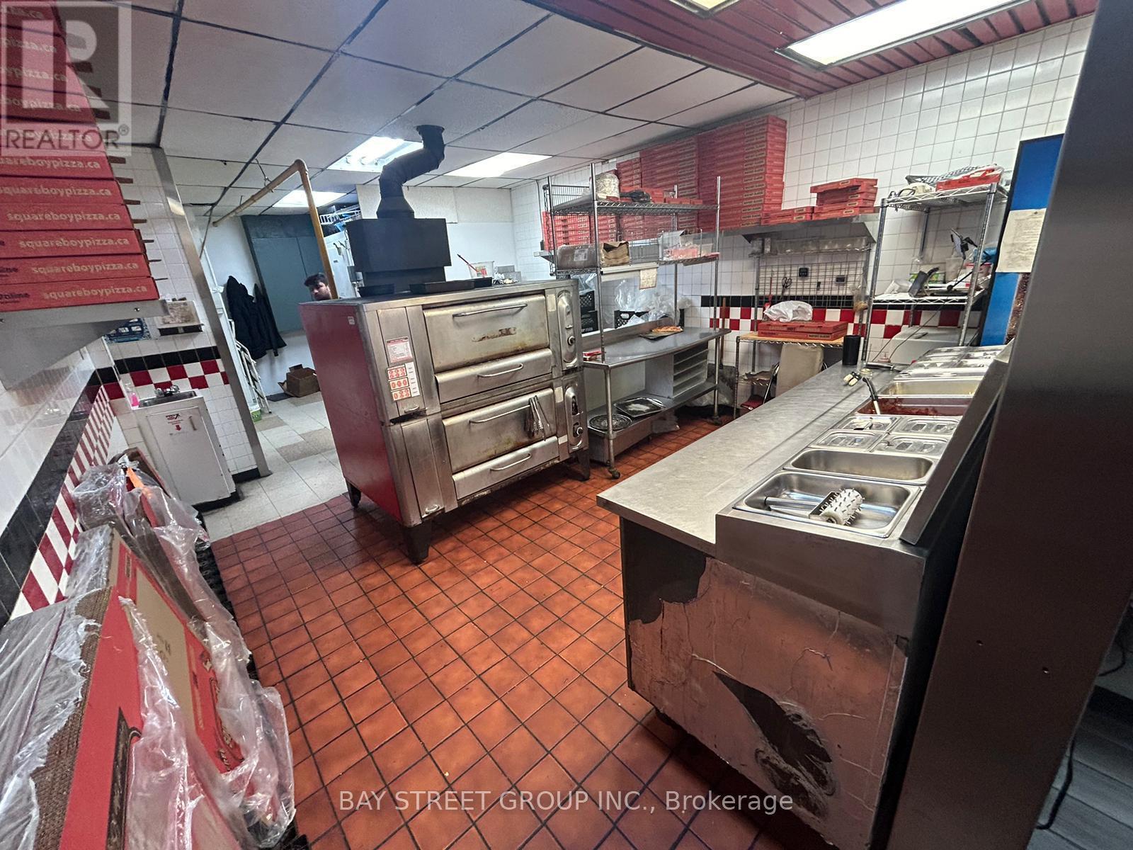 1240 Simcoe Street N, Oshawa (Centennial), Ontario  L1G 4X3 - Photo 6 - E12379876