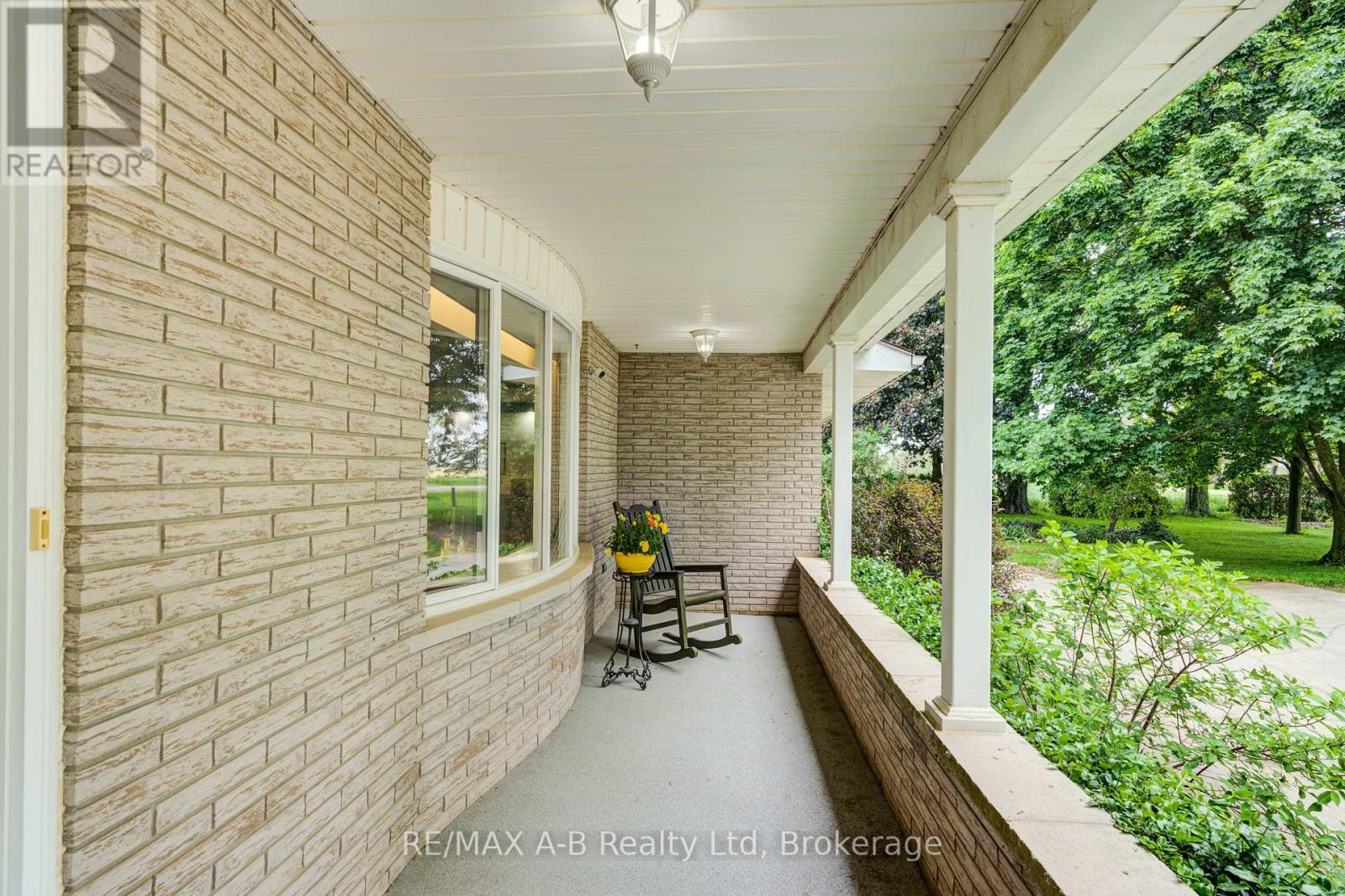 3498 Rd 109 Road, Perth East (South Easthope), Ontario  N0B 2R0 - Photo 6 - X12379974