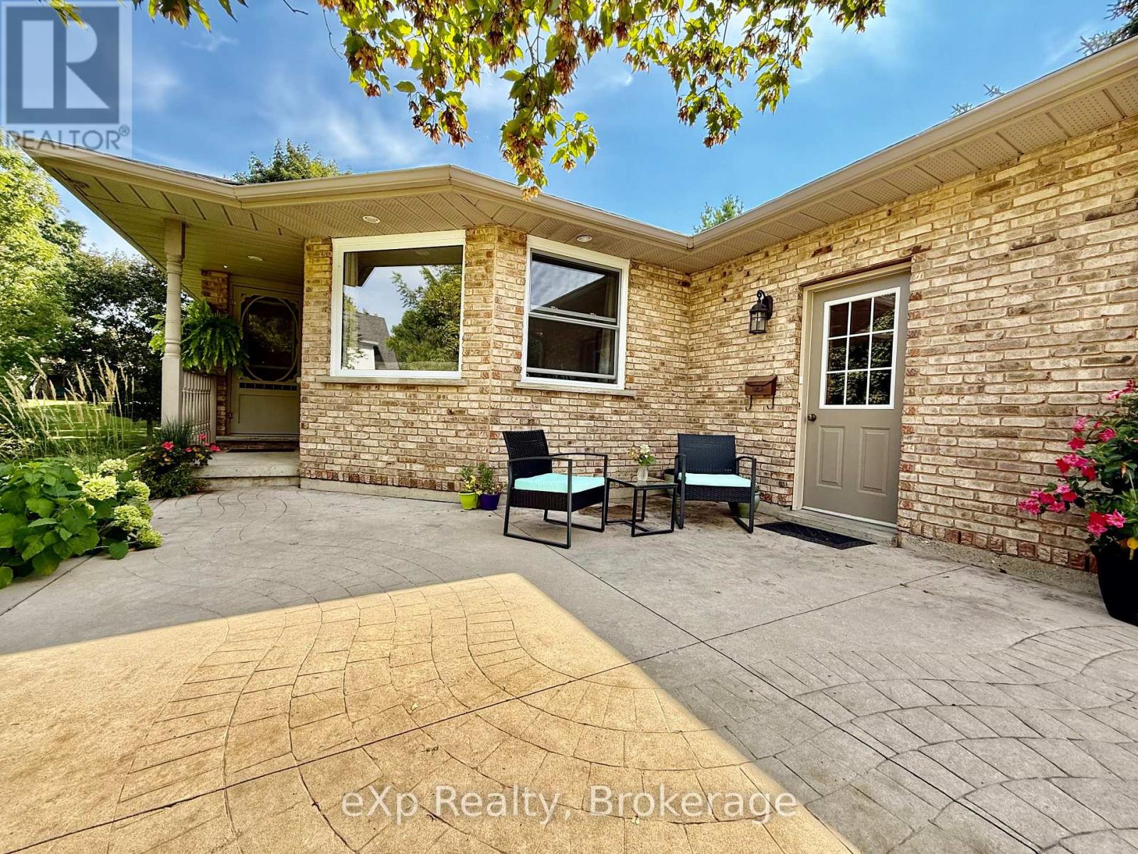 308 Mary Street, Brockton, Ontario  N0G 2V0 - Photo 2 - X12379977