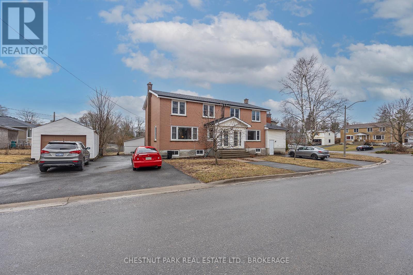 87-89 Hatter Street, Kingston, Ontario  K7M 2L6 - Photo 2 - X12380062