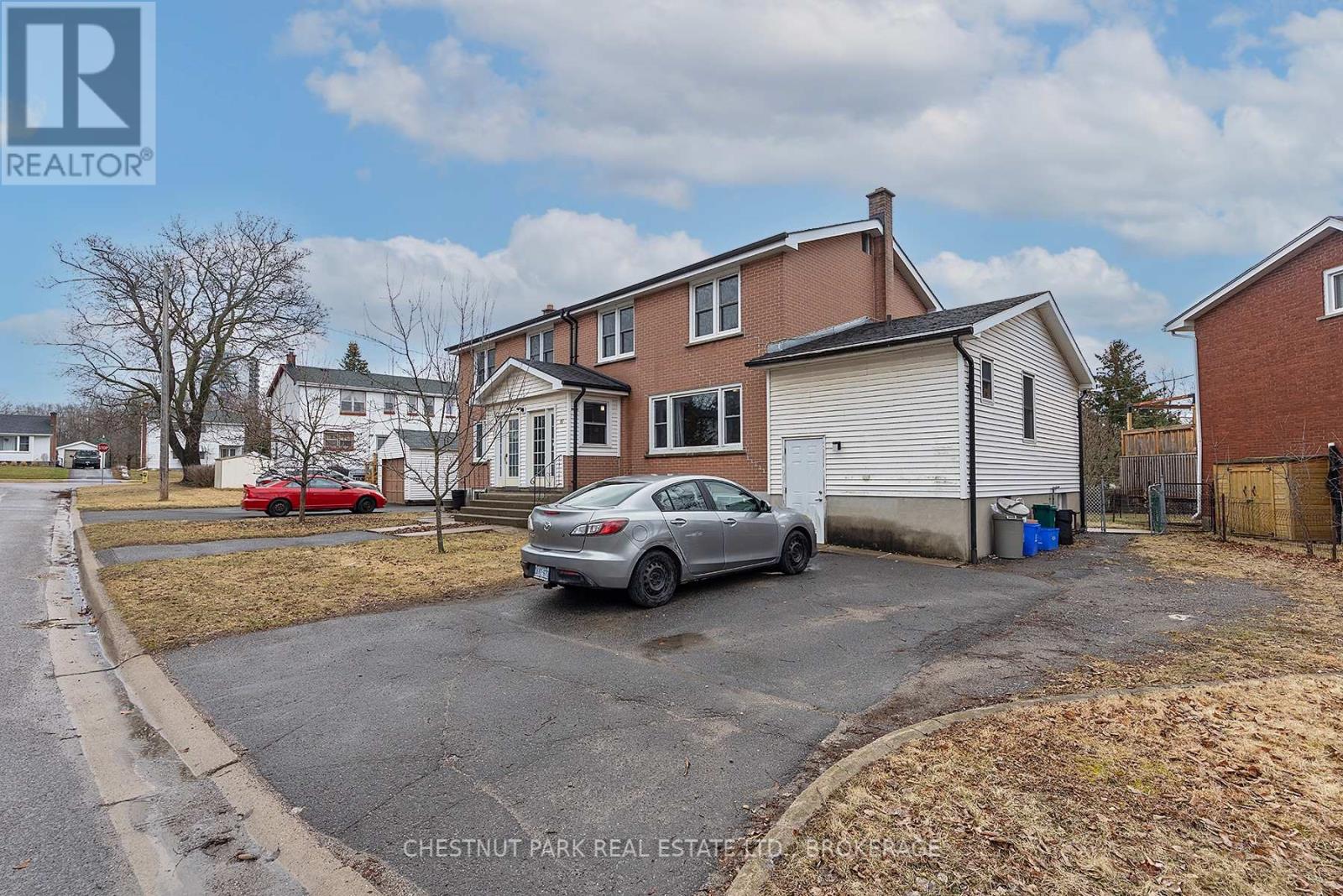 87-89 Hatter Street, Kingston, Ontario  K7M 2L6 - Photo 3 - X12380062