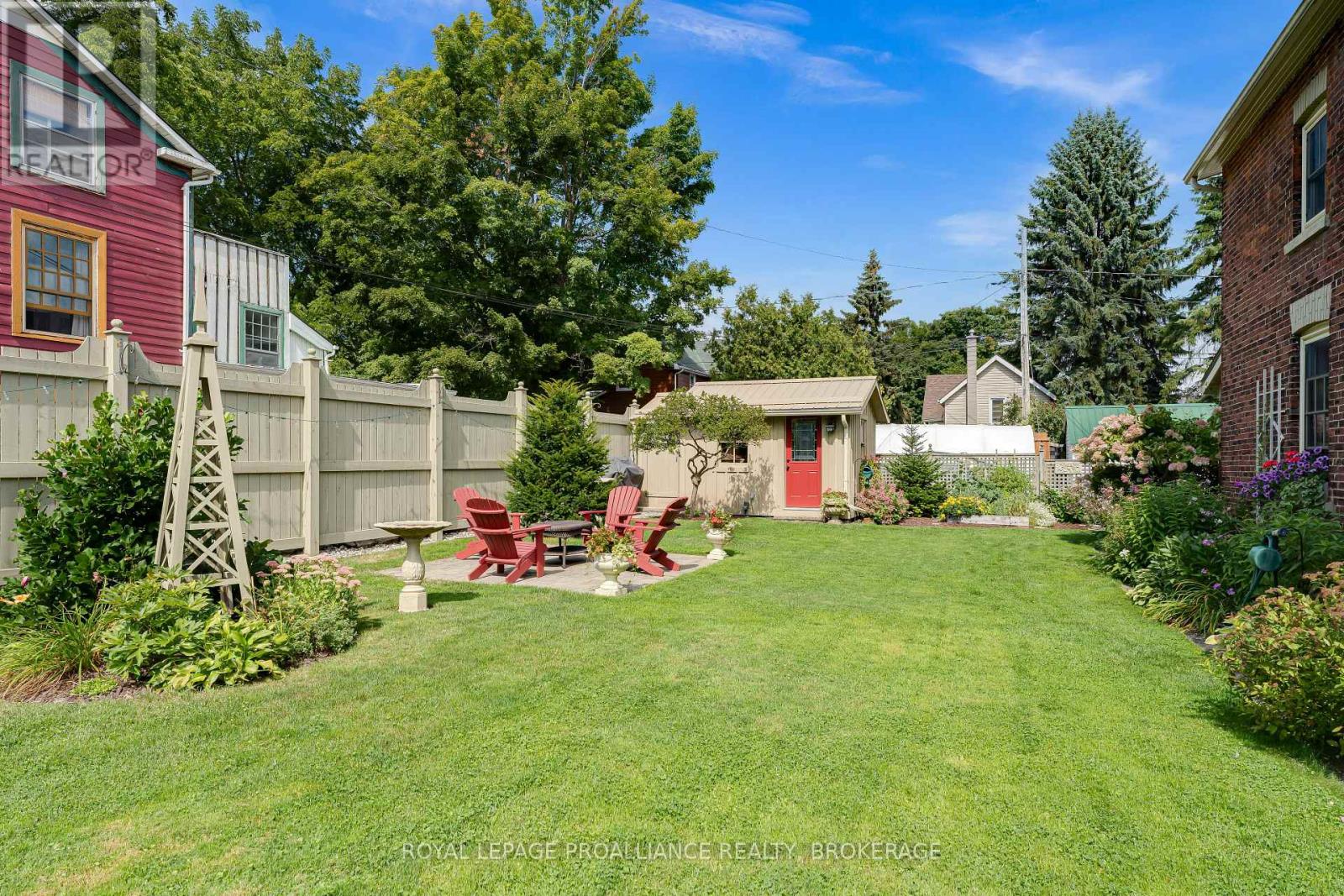 114 King Street W, Gananoque, Ontario  K7G 2G3 - Photo 44 - X12380081
