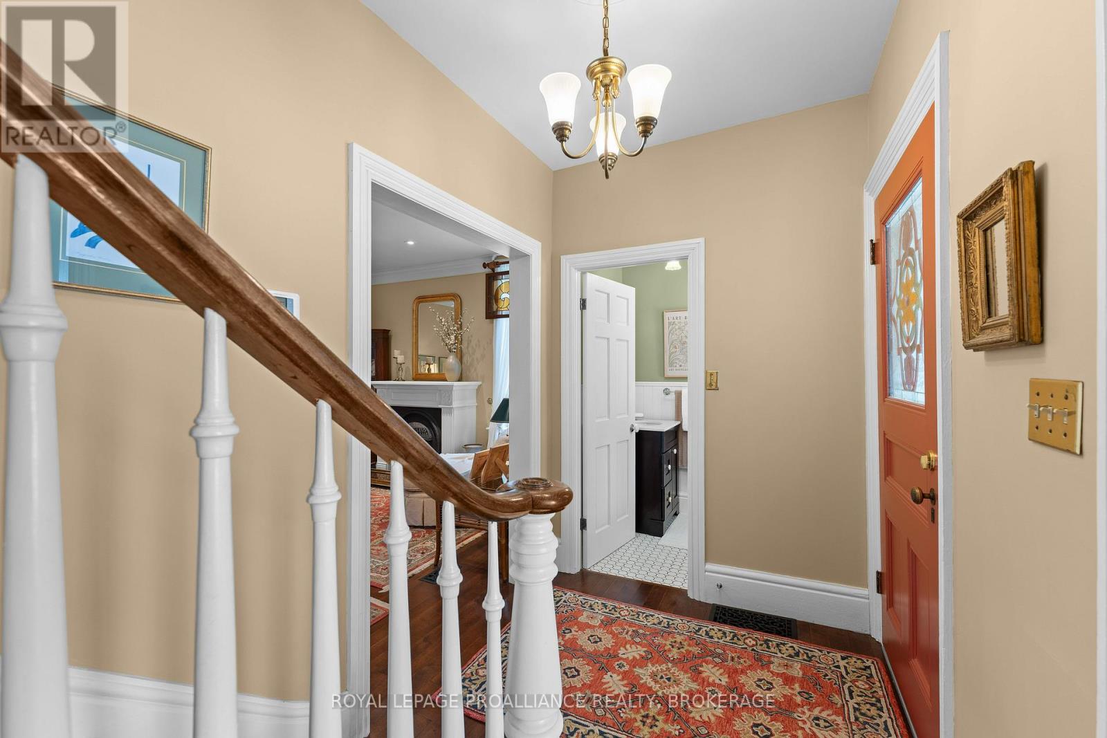 114 King Street W, Gananoque, Ontario  K7G 2G3 - Photo 7 - X12380081
