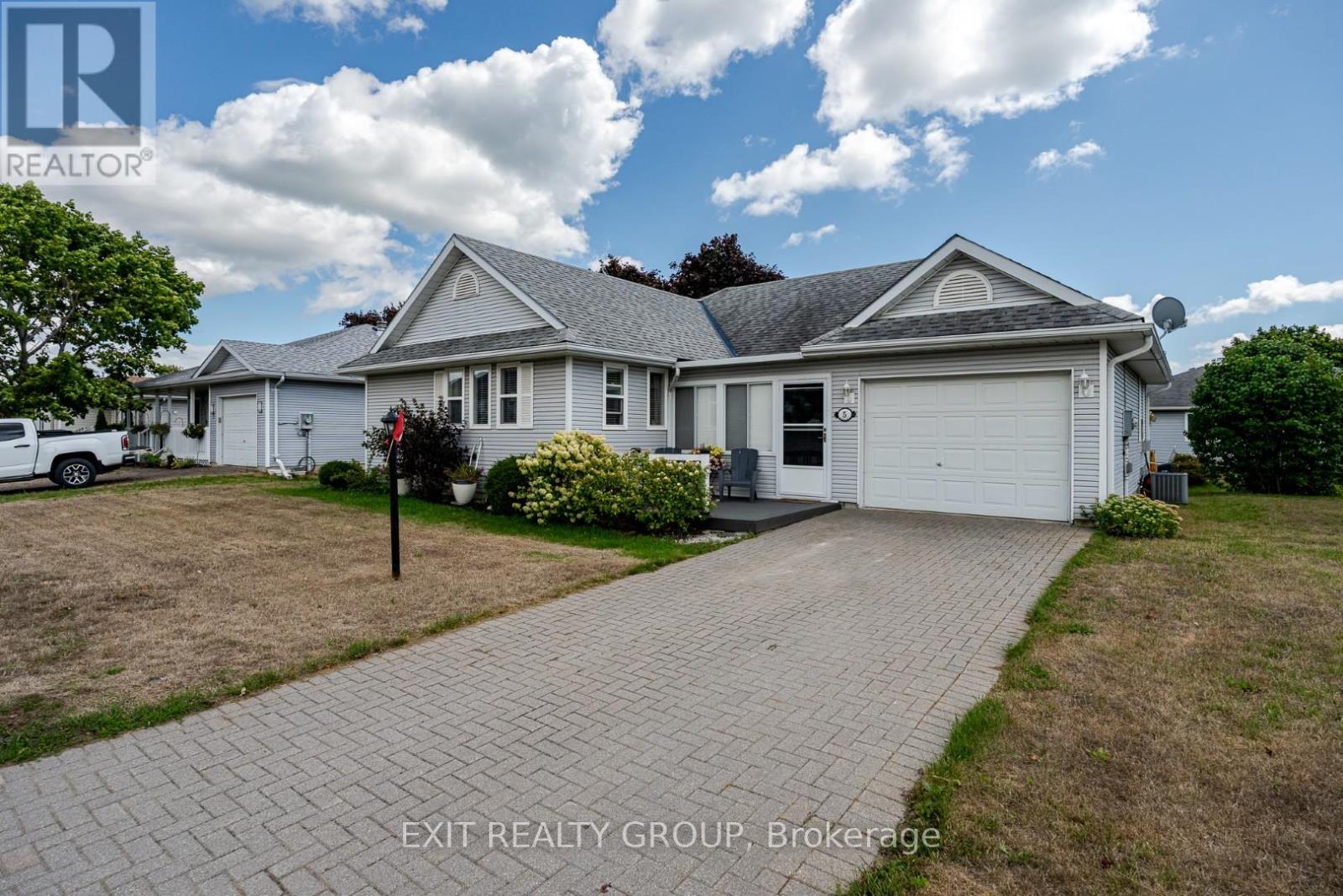 5 Empire Boulevard, Prince Edward County, Ontario  K0K 3L0 - Photo 3 - X12380143