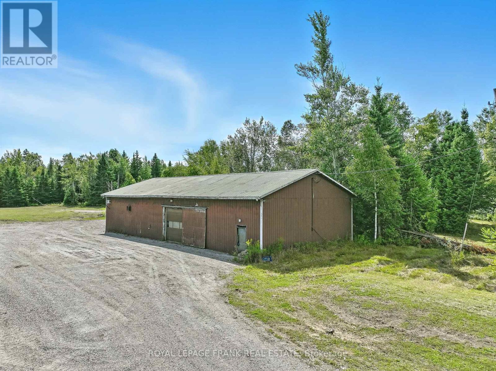 274 Highway 35, Kawartha Lakes (Manvers), Ontario  L0B 1K0 - Photo 13 - X12380146