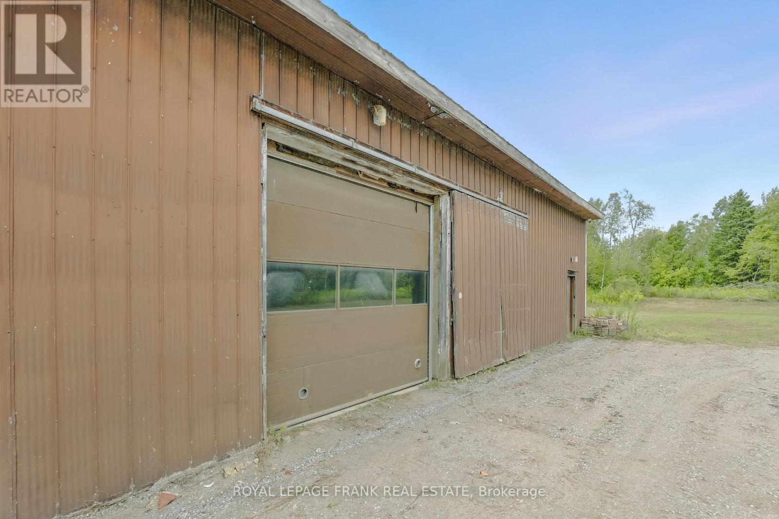 274 Highway 35, Kawartha Lakes (Manvers), Ontario  L0B 1K0 - Photo 14 - X12380146