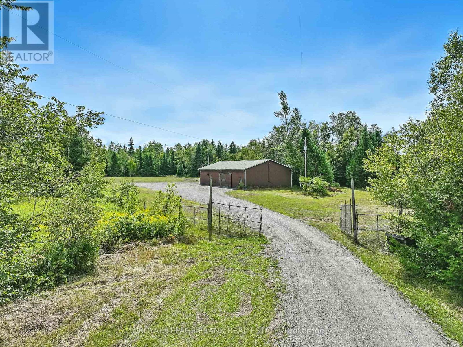 274 Highway 35, Kawartha Lakes (Manvers), Ontario  L0B 1K0 - Photo 3 - X12380146