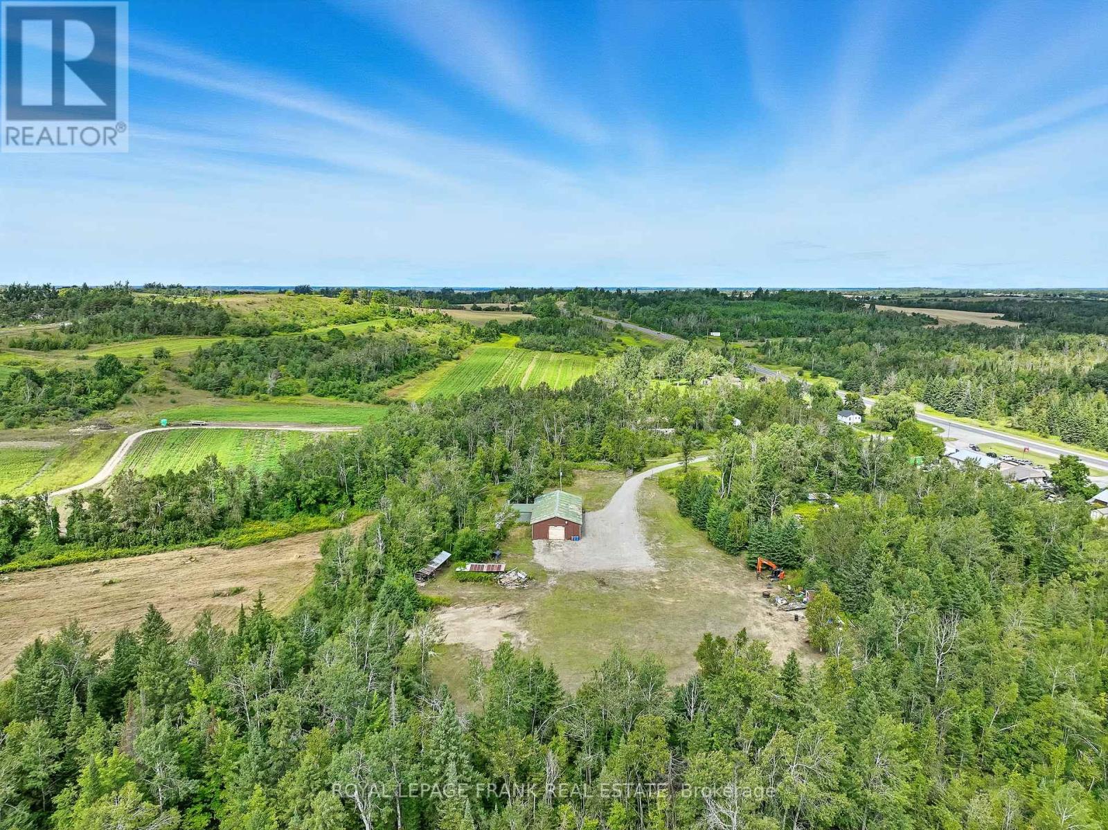 274 Highway 35, Kawartha Lakes (Manvers), Ontario  L0B 1K0 - Photo 8 - X12380146