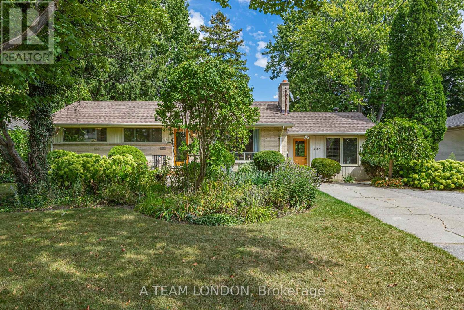 665 Kildare Road, London North, Ontario  N6H 3J1 - Photo 1 - X12379953