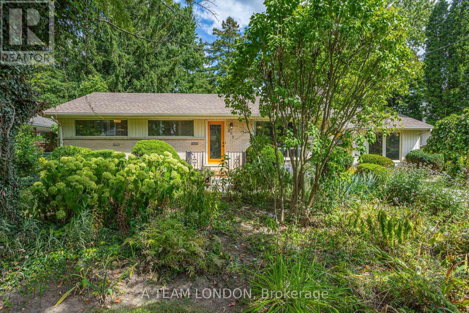 665 Kildare Road, London North, Ontario  N6H 3J1 - Photo 2 - X12379953