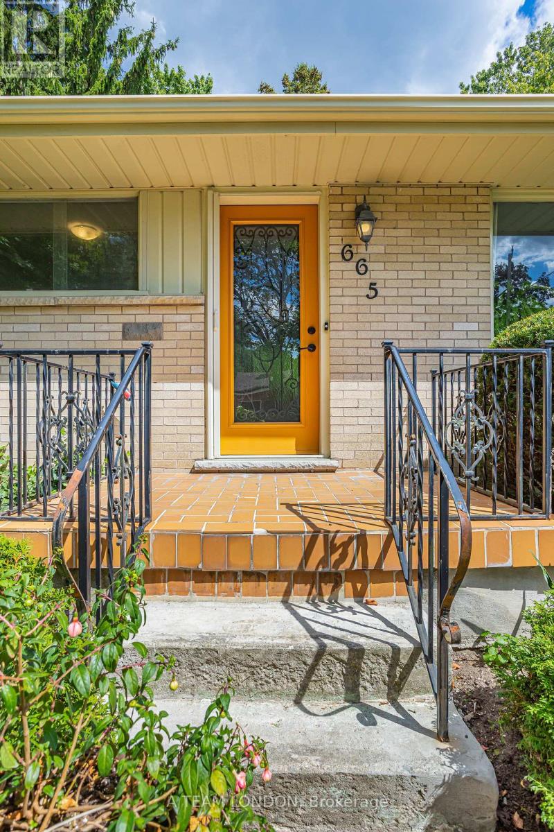 665 Kildare Road, London North, Ontario  N6H 3J1 - Photo 5 - X12379953