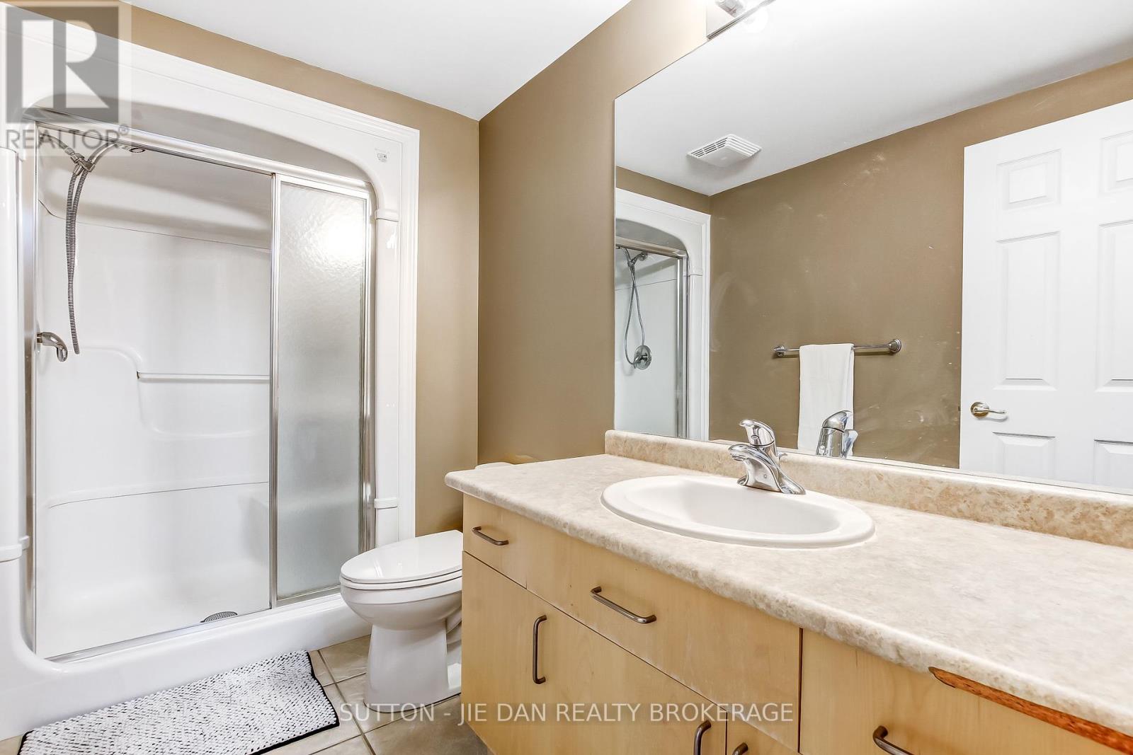 23 - 1574 Richmond Street, London North (North G), Ontario  N6G 5H7 - Photo 13 - X12379990