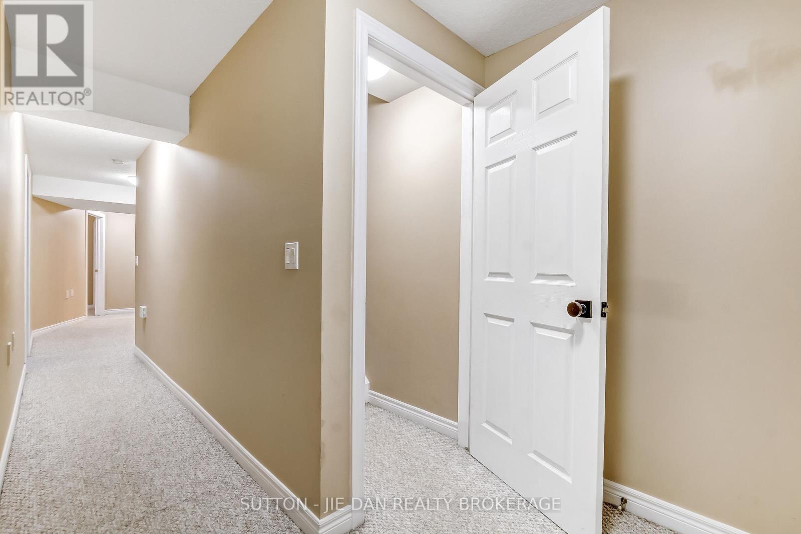 23 - 1574 Richmond Street, London North (North G), Ontario  N6G 5H7 - Photo 22 - X12379990