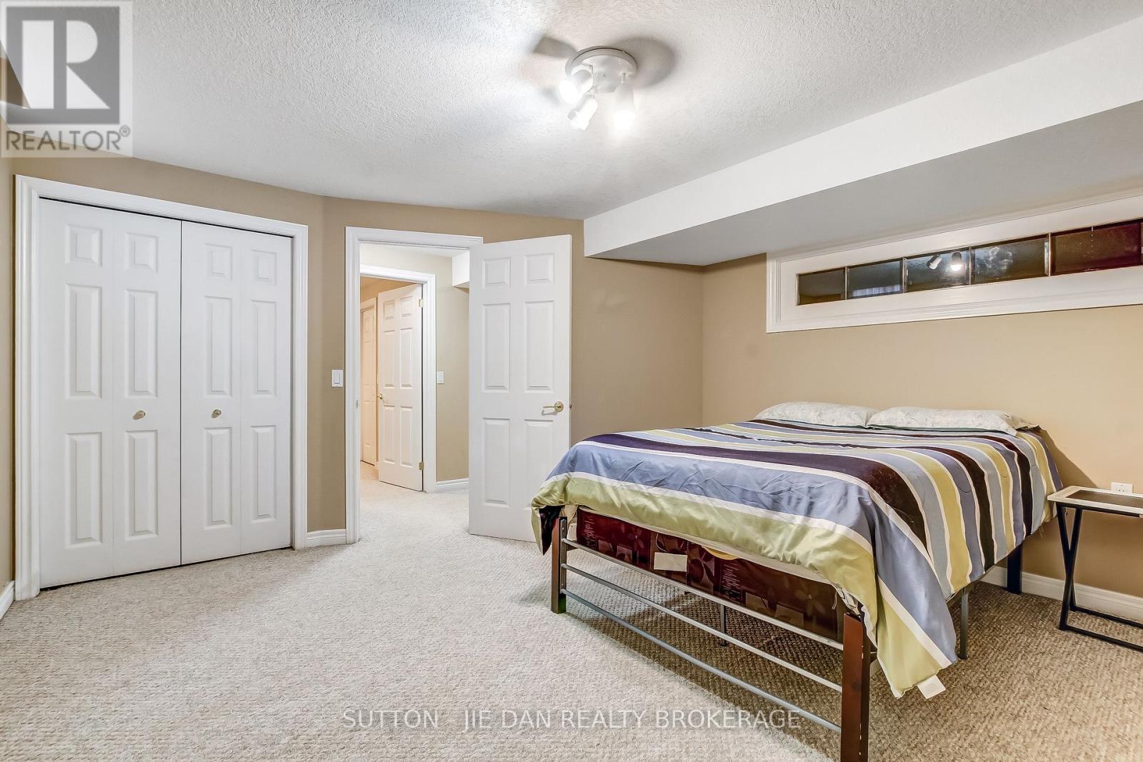 23 - 1574 Richmond Street, London North (North G), Ontario  N6G 5H7 - Photo 29 - X12379990