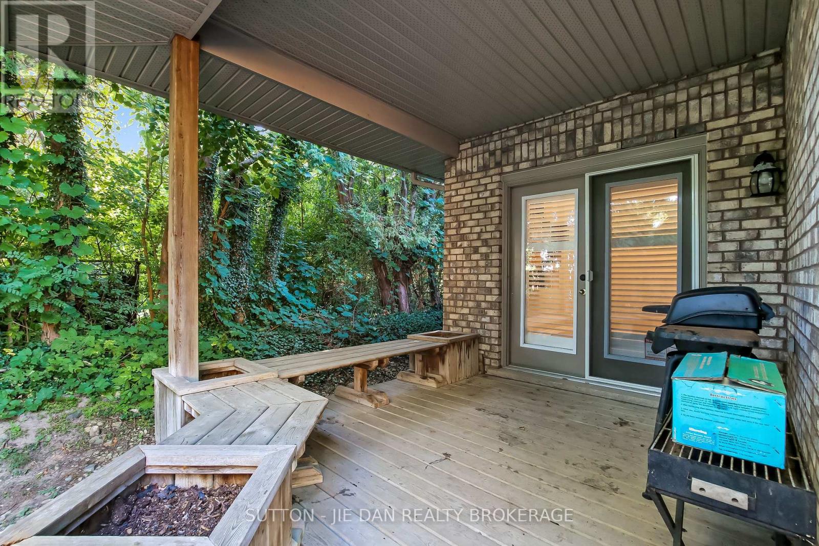 Property at 23 - 1574 RICHMOND STREET image 3