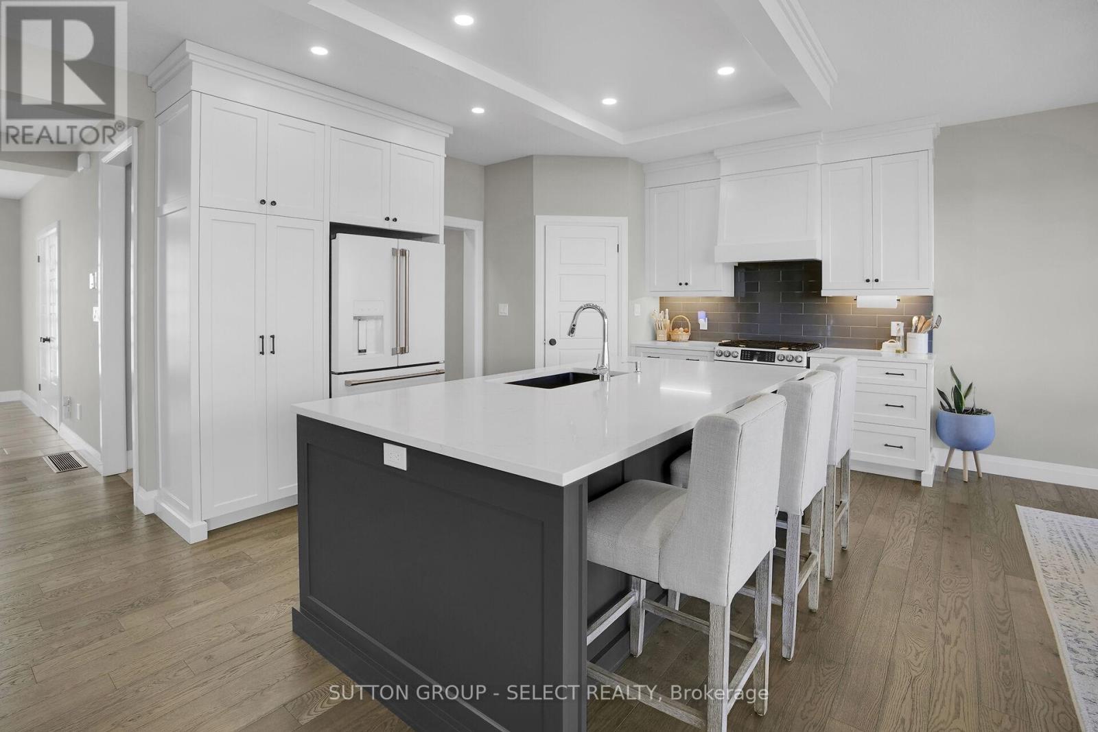 11197 Springwater Road, Malahide, Ontario  N5H 2R6 - Photo 16 - X12379991