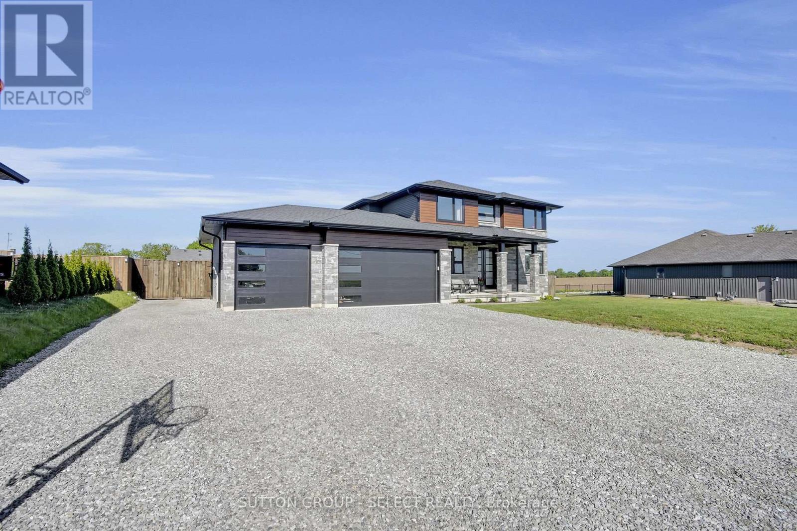 11197 Springwater Road, Malahide, Ontario  N5H 2R6 - Photo 2 - X12379991