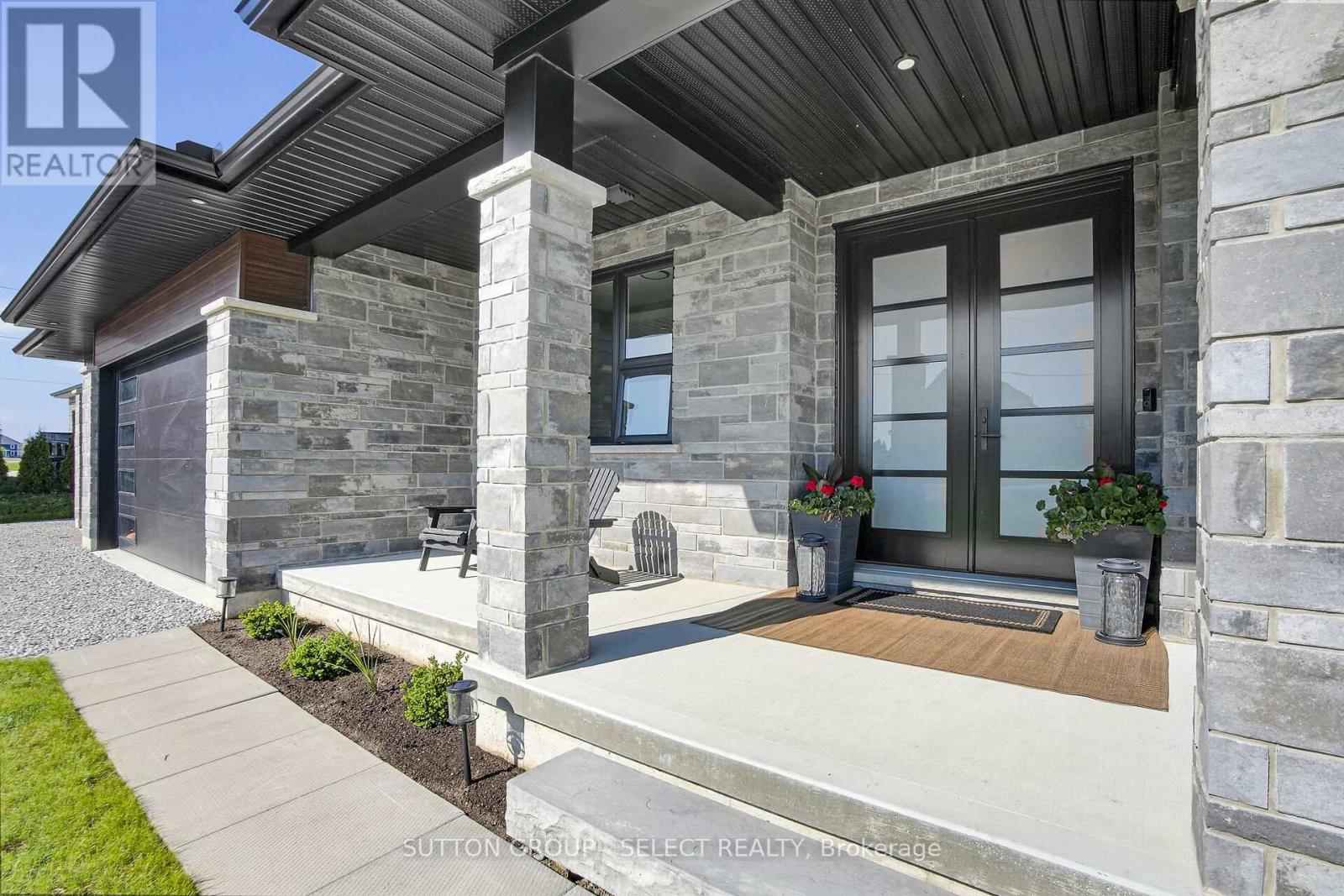 11197 Springwater Road, Malahide, Ontario  N5H 2R6 - Photo 6 - X12379991