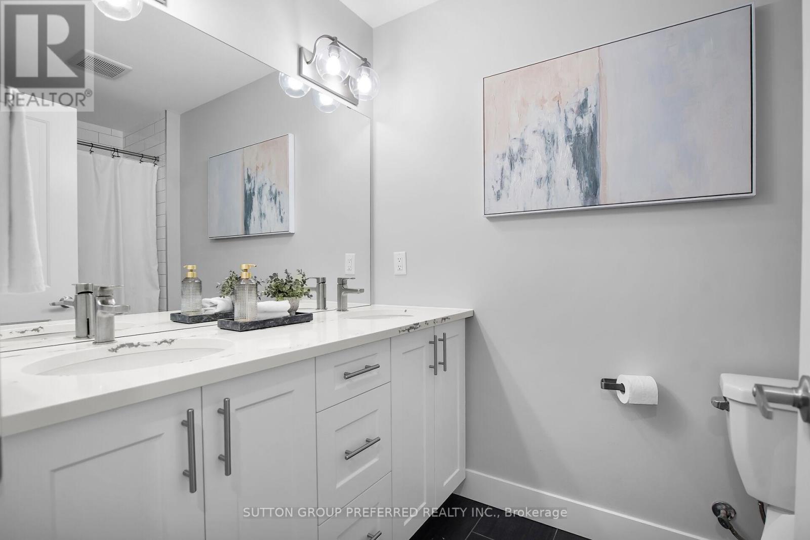 551 Scenic Court, Warwick (Watford), Ontario  N0M 2S0 - Photo 34 - X12380022
