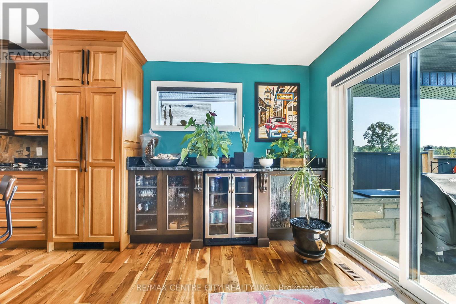 22 Oakmont Street, St. Thomas, Ontario  N5R 0G3 - Photo 17 - X12380051