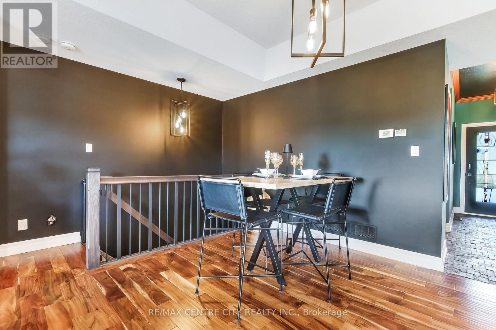 22 Oakmont Street, St. Thomas, Ontario  N5R 0G3 - Photo 19 - X12380051