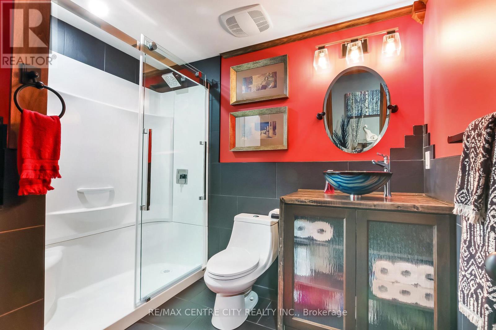 22 Oakmont Street, St. Thomas, Ontario  N5R 0G3 - Photo 32 - X12380051