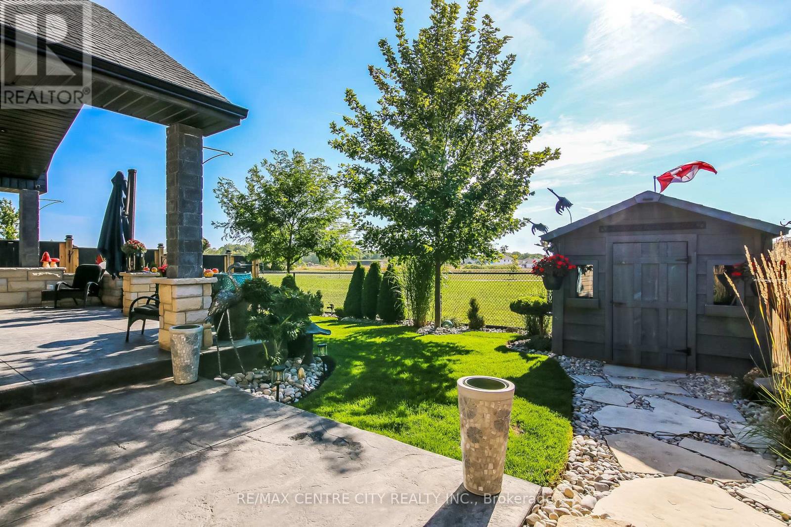 22 Oakmont Street, St. Thomas, Ontario  N5R 0G3 - Photo 39 - X12380051