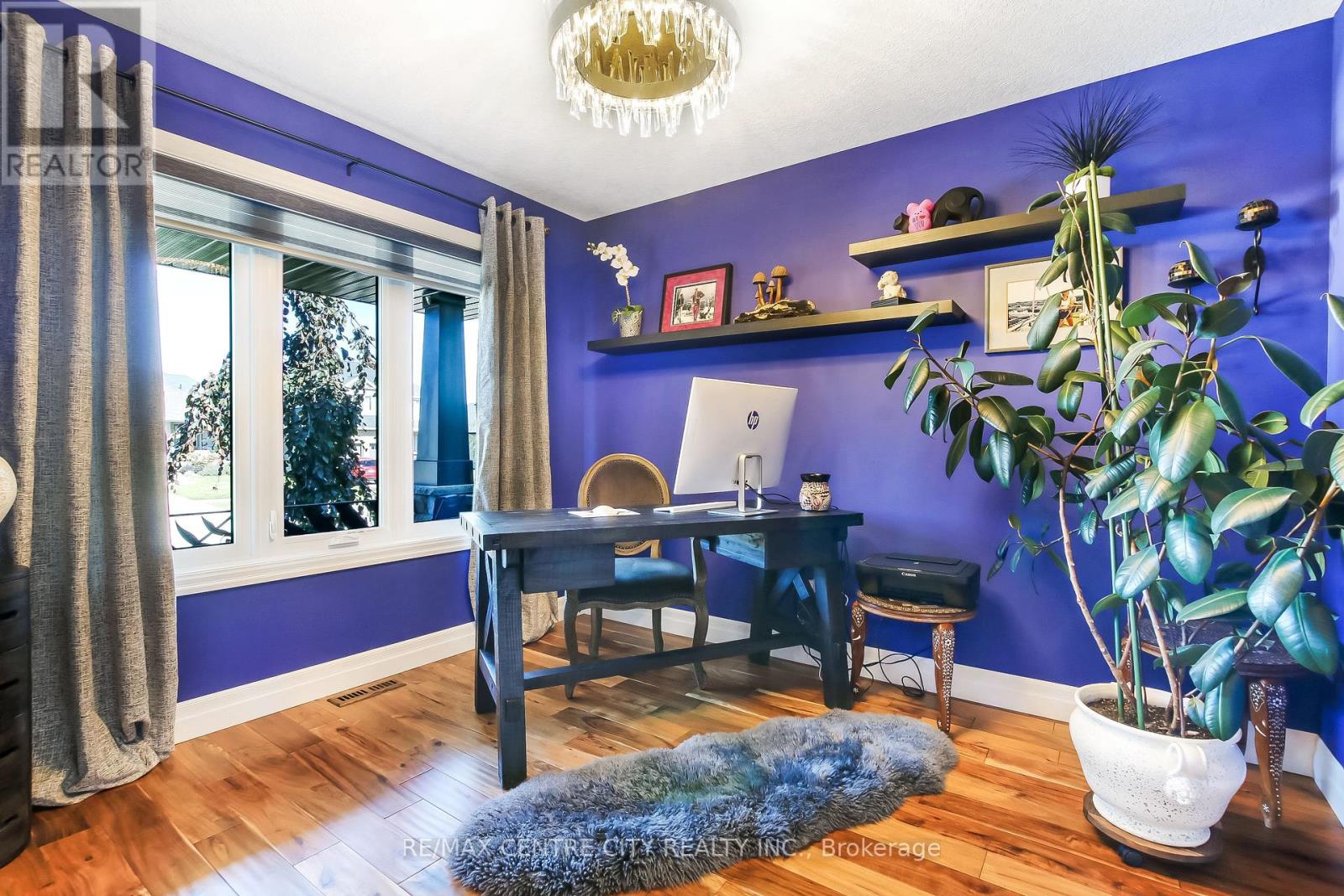 22 Oakmont Street, St. Thomas, Ontario  N5R 0G3 - Photo 8 - X12380051