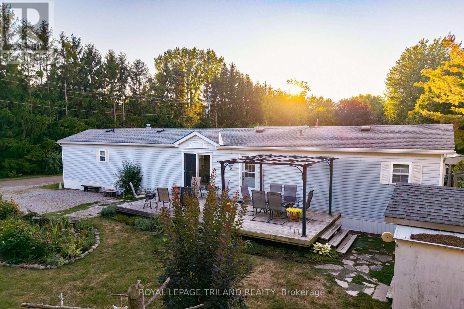14 Dominican Lane, Bluewater, Ontario  N0M 1N0 - Photo 13 - X12380066