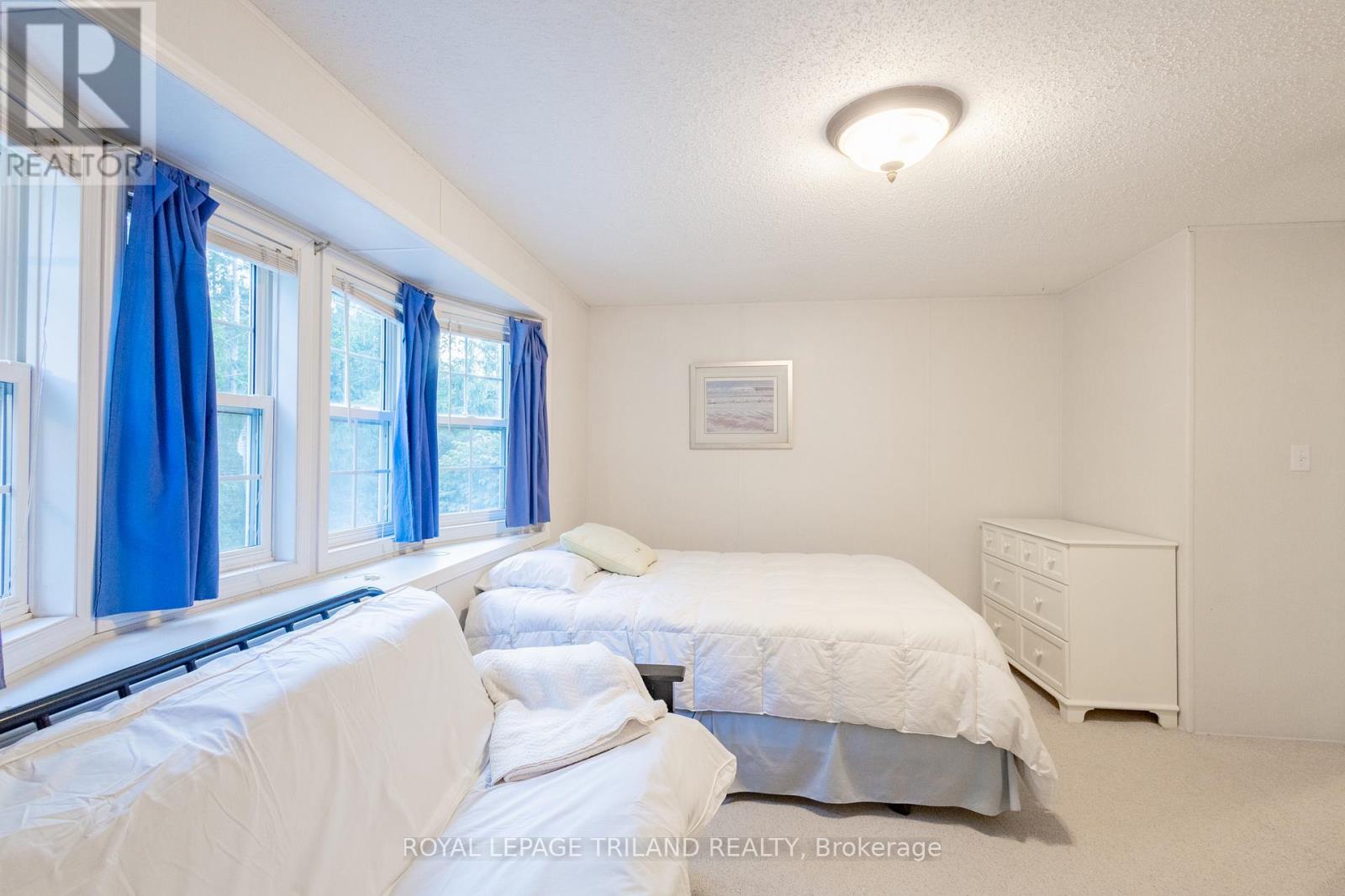 14 Dominican Lane, Bluewater, Ontario  N0M 1N0 - Photo 27 - X12380066