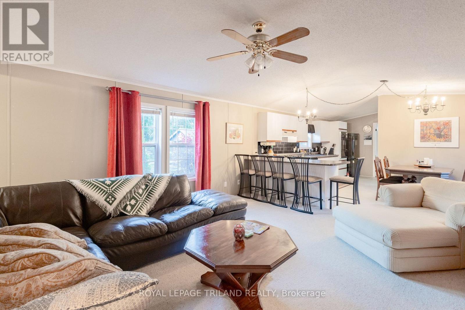 14 Dominican Lane, Bluewater, Ontario  N0M 1N0 - Photo 4 - X12380066