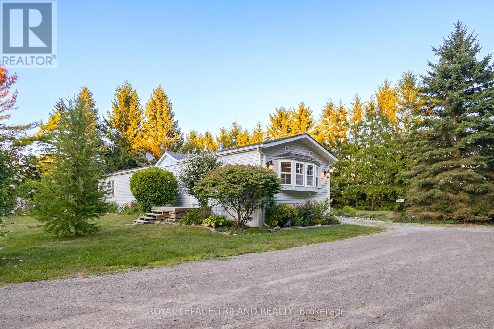 14 Dominican Lane, Bluewater, Ontario  N0M 1N0 - Photo 8 - X12380066