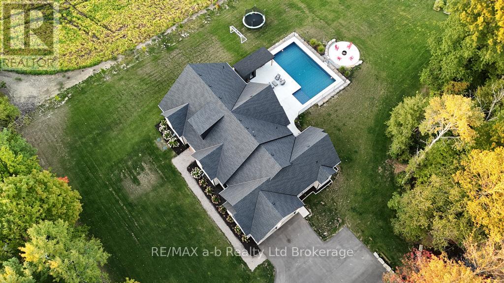 592 Carson Side Road, Norfolk, Ontario  N4G 4G9 - Photo 46 - X12379647