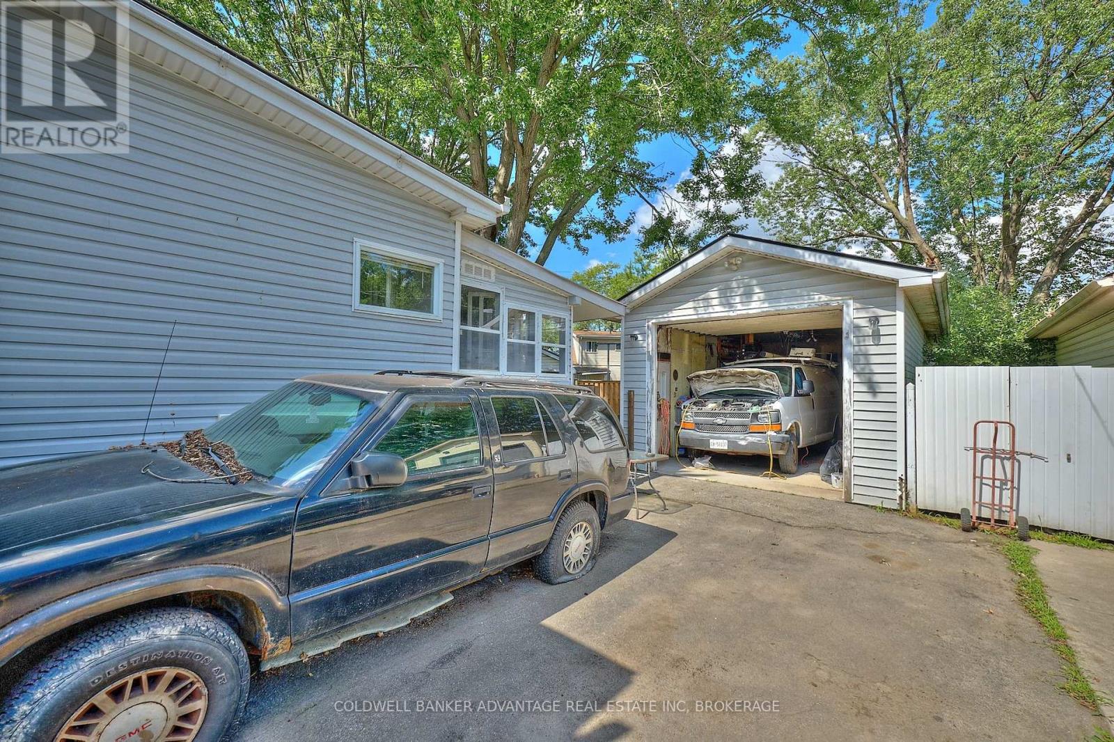 41 Dunkirk Court, Welland, Ontario  L3B 4W1 - Photo 22 - X12368275