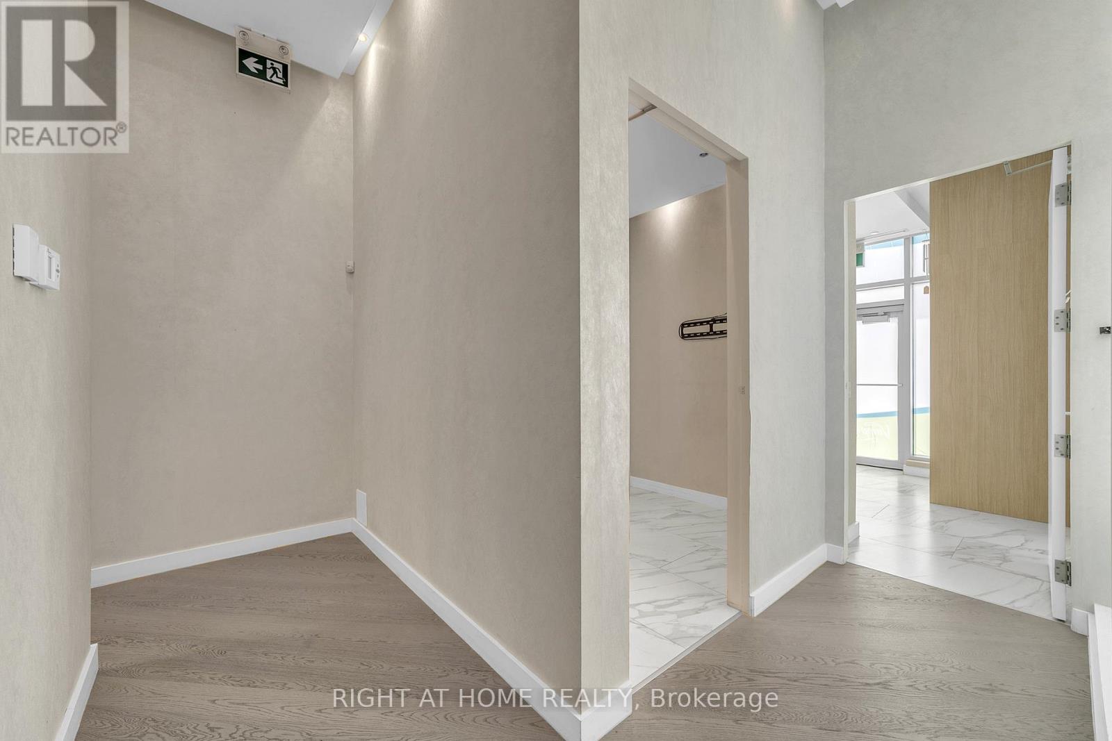 7191 Yonge Street, Markham, Ontario  L3T 0C4 - Photo 22 - N12379820