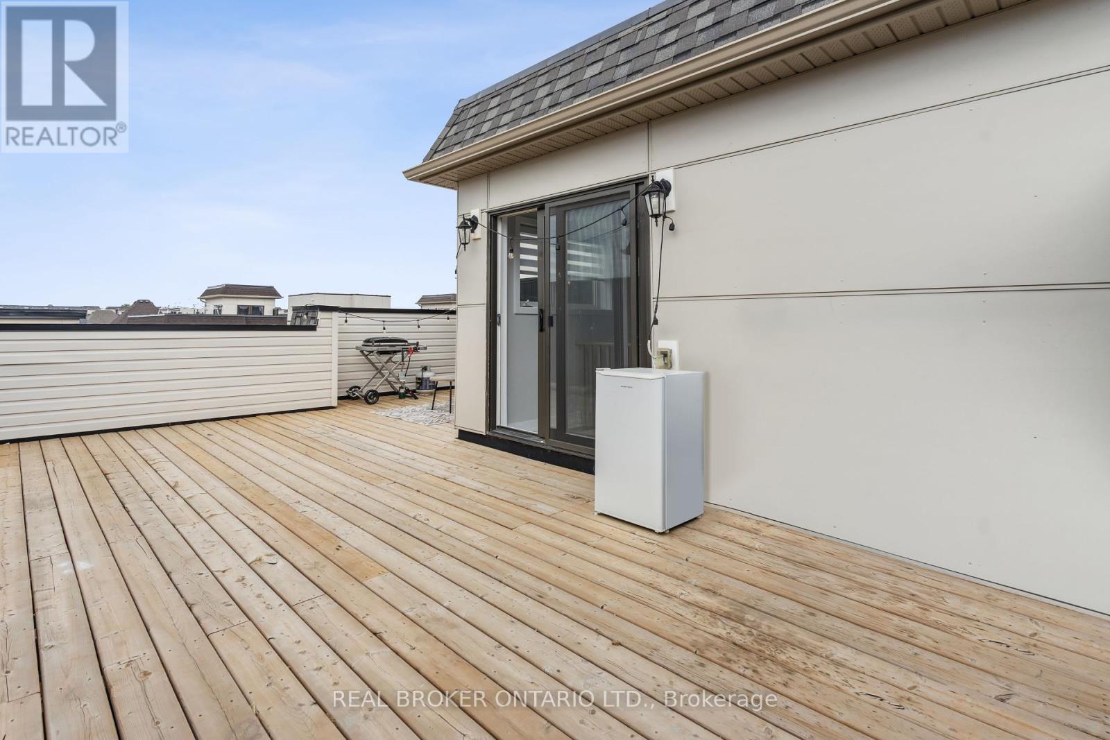 92 William Shearn Crescent, Markham, Ontario  L6C 3J4 - Photo 34 - N12379885