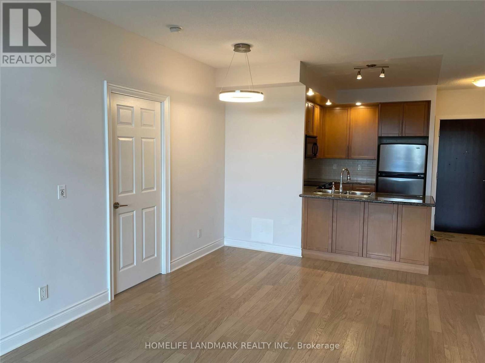 952 - 23 Cox Boulevard, Markham, Ontario  L3R 4G1 - Photo 10 - N12379913