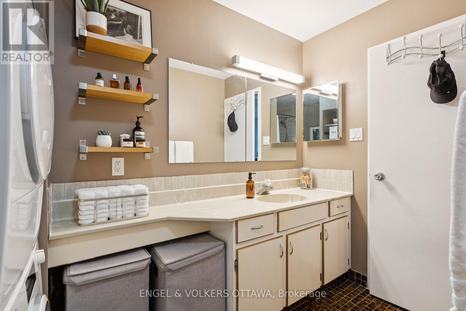 8a - 400 Laurier Avenue E, Ottawa, Ontario  K1N 8Y2 - Photo 36 - X12379939