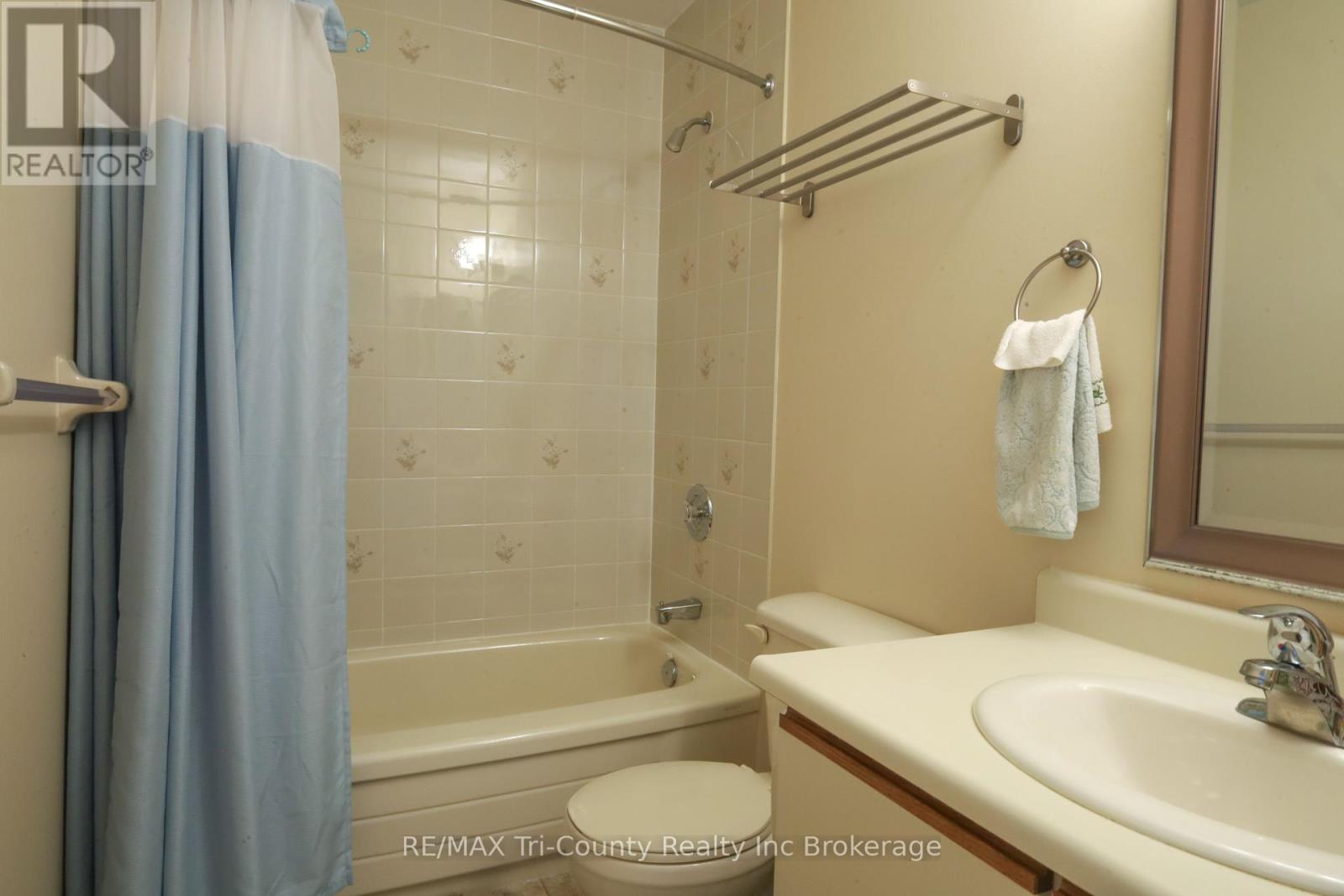 20 Edwin Crescent, Tillsonburg, Ontario  N4G 5H3 - Photo 17 - X12380029