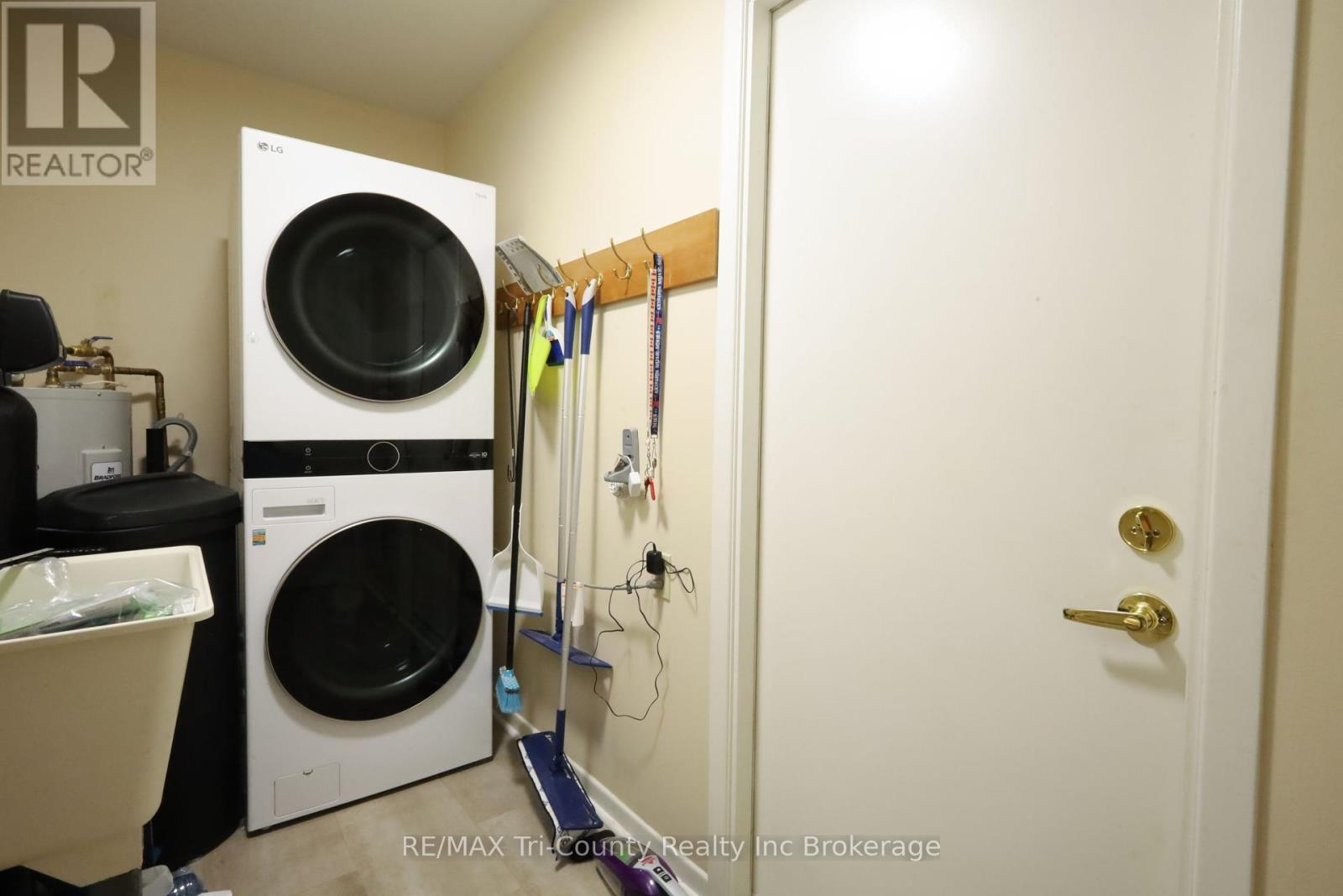 20 Edwin Crescent, Tillsonburg, Ontario  N4G 5H3 - Photo 24 - X12380029