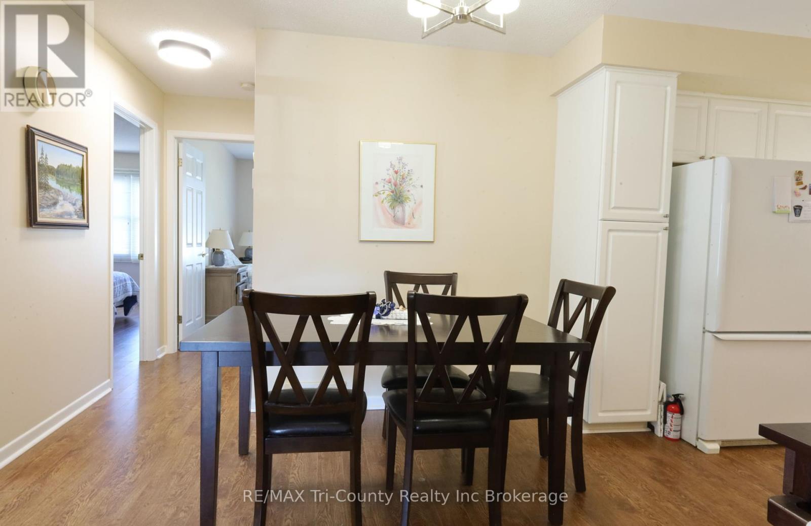20 Edwin Crescent, Tillsonburg, Ontario  N4G 5H3 - Photo 8 - X12380029
