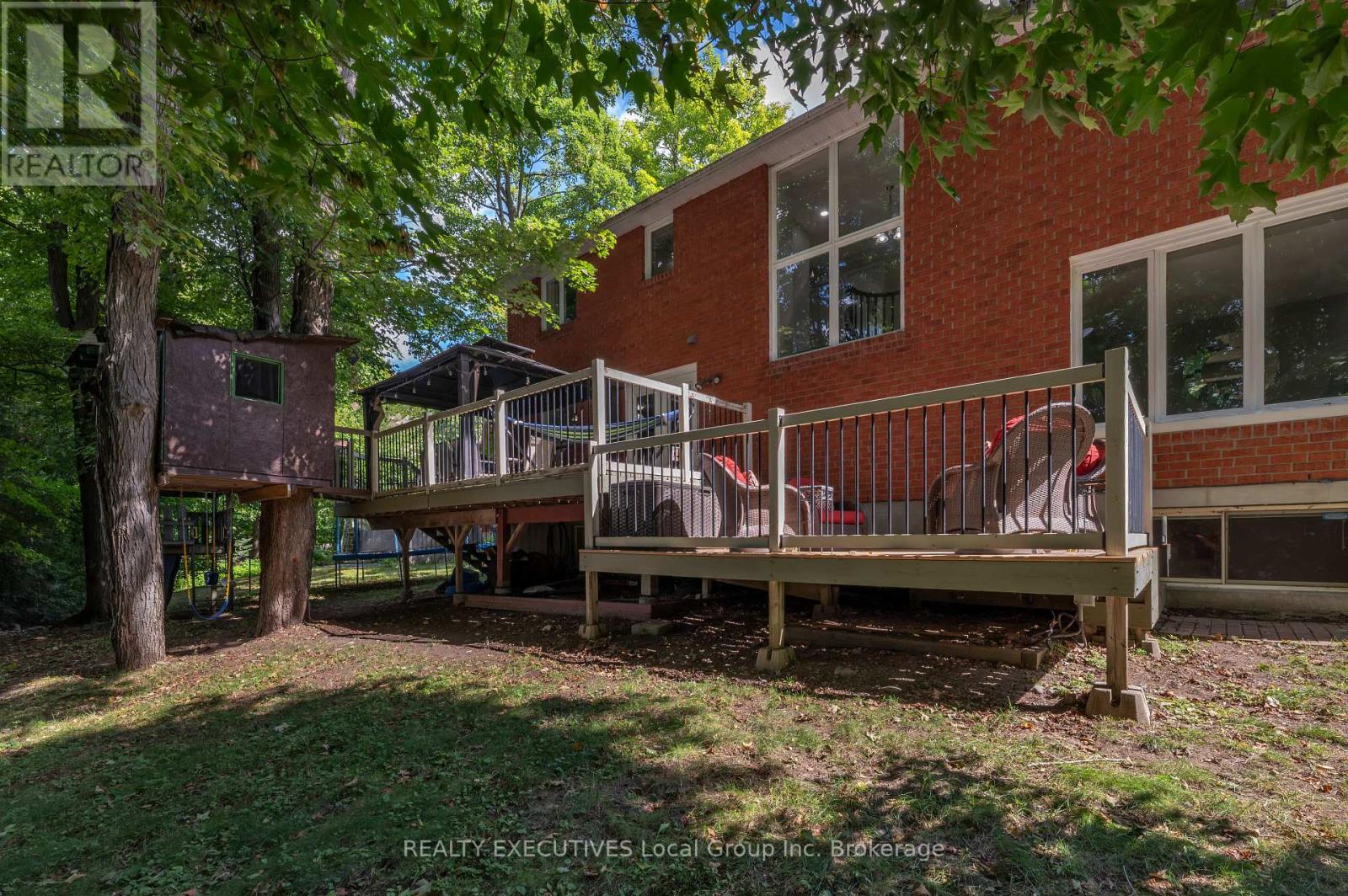 31 Robinhood Court, North Bay, Ontario  P1C 1L2 - Photo 3 - X12380002