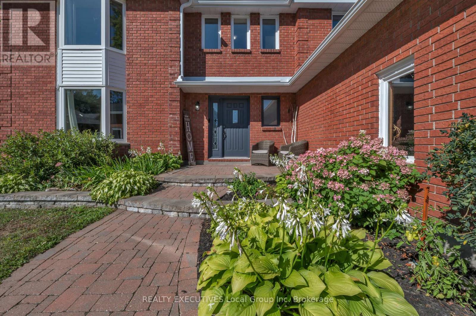 31 Robinhood Court, North Bay, Ontario  P1C 1L2 - Photo 4 - X12380002