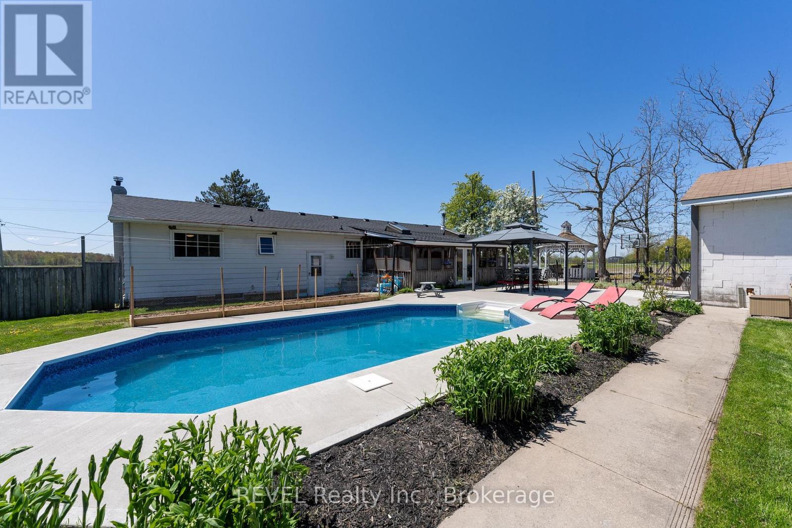 350 Kemp Road W, Grimsby, Ontario  L3M 4E7 - Photo 40 - X12379957