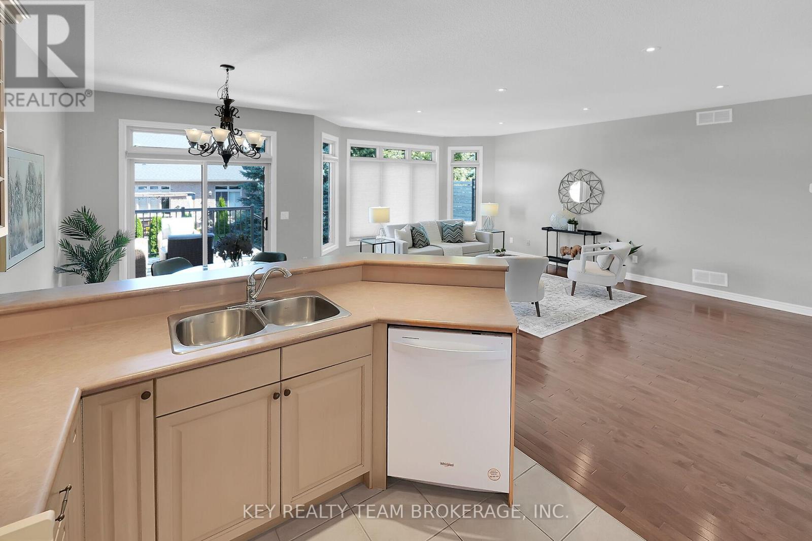 3 - 27 Scullers Way, St. Catharines (Martindale Pond), Ontario  L2N 7S9 - Photo 10 - X12380086